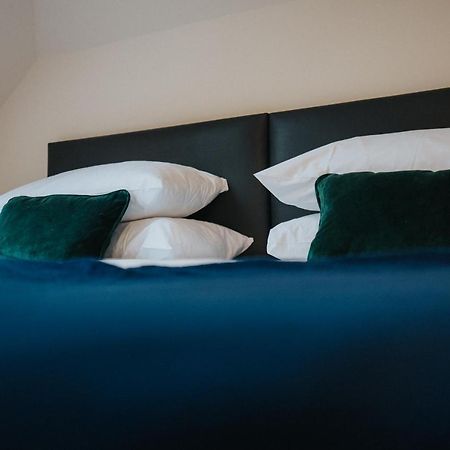 Albert - 5 Bedrooms Sleeps 11 Parking Wi-Fi Contractors Preston  Extérieur photo