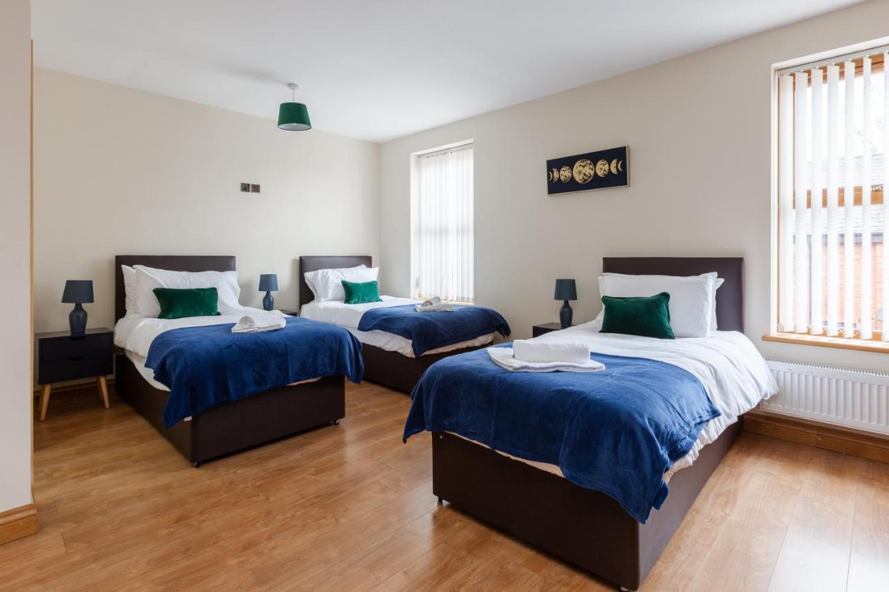 Albert - 5 Bedrooms Sleeps 11 Parking Wi-Fi Contractors Preston  Extérieur photo