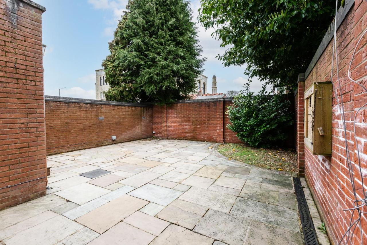 Albert - 5 Bedrooms Sleeps 11 Parking Wi-Fi Contractors Preston  Extérieur photo